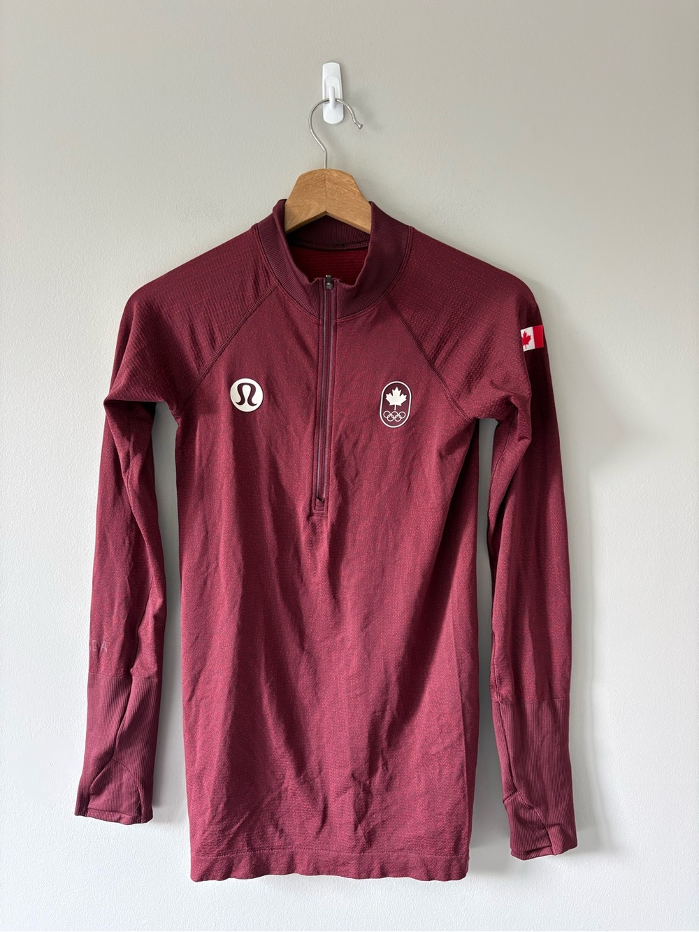 Lululemon Canada Quarter Zip Sweater